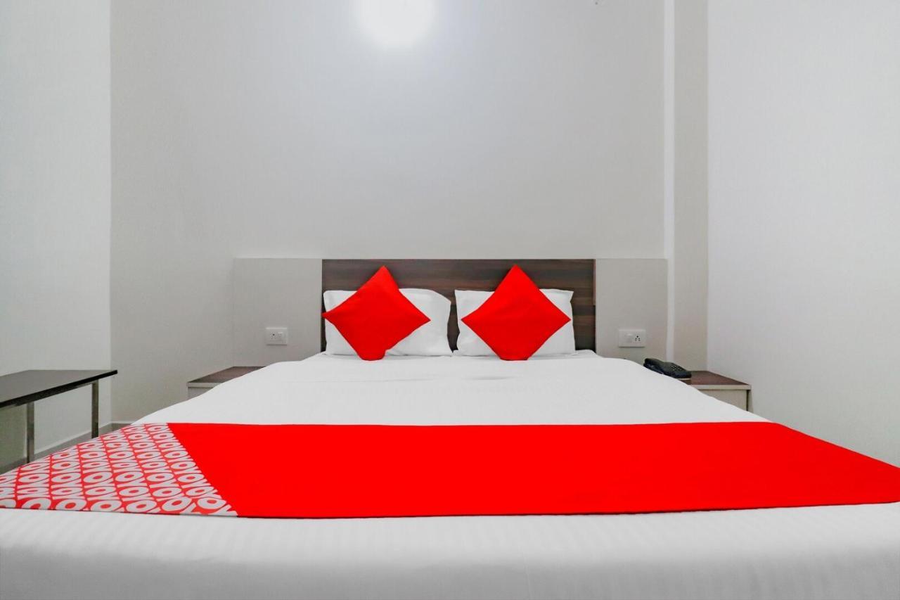Rajlakshmi Guest House Mathura Bagian luar foto