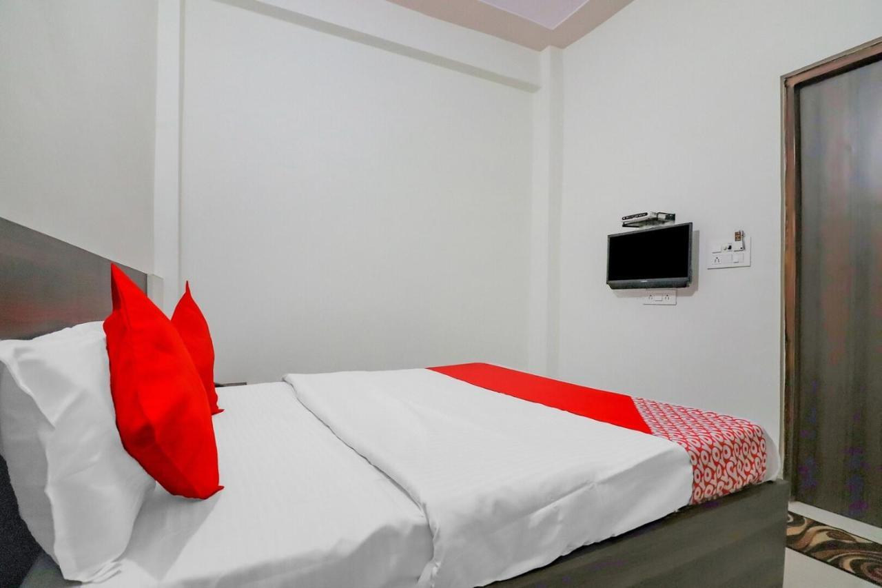 Rajlakshmi Guest House Mathura Bagian luar foto